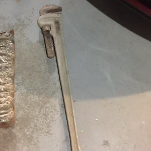 48" Aluminum Pipe Wrench