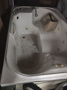 4'x6' whirlpool tub