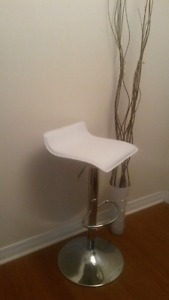 Adjustable white stool