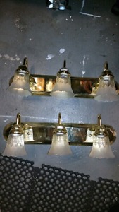 Bathroom light fixtures