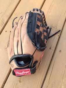 Boys 10.5" Baseball Glove-Virtually brand new