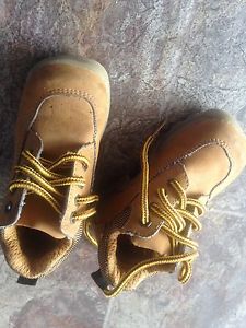 Boys size 6 work boots