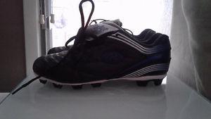 Brand new,youth size 4 cleats