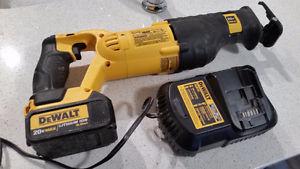 Dewalt 20 volt max Recipicating saw with Charger and 1
