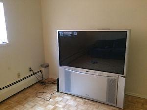 Hitachi projection tv with HDMI port