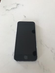 Like new iPhone 5s TELUS (can be unlocked)