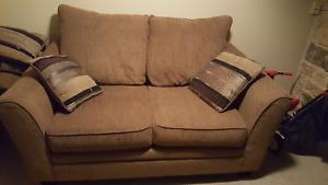 Love seat for sale $100