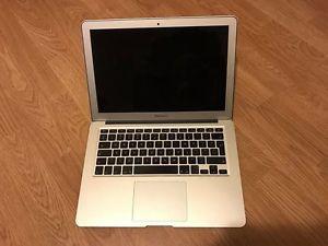 MacBook Air 13" Mid  Gb