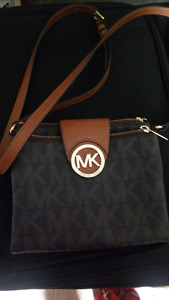Michael kors purse for sale