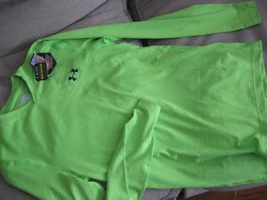 New under Armour long sleeve shirt