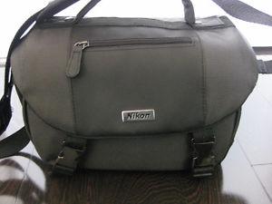 Nikon SLR/DSLR Shoulder Camera Bag