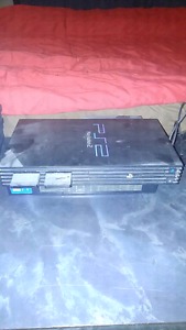 Ps2, 2 controlers amd game lot.