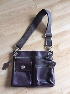 Roots leather purse