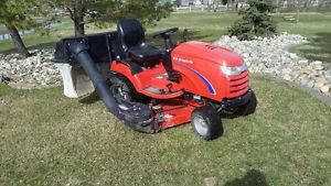  Simplicity Riding Mower 23Hp with, turbo suction fan