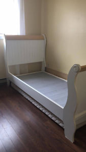 Single Slay Bed with Boxspring and Mattress