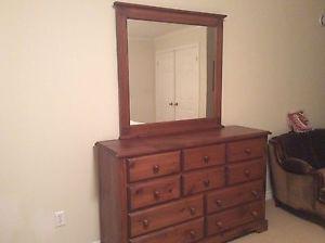 Single solid wood bedroom set excellent condition