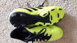 Soccer shoes size 2