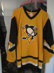 Vintage CCM Pittsburgh Penguins Mario Lemieux #66 Hockey