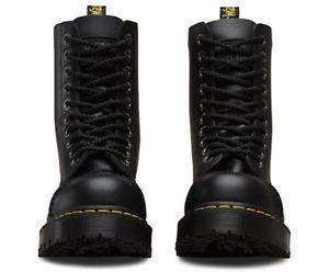Wanted: Dr. Martens  Eye Black Leather ST Leather