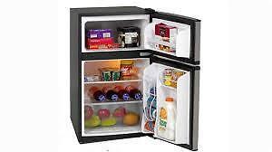 Wanted: SMALL FRIDGE