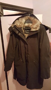 Women's super warm black winter parka RW&CO with fur hood