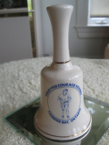 CHARMING VINTAGE "TERRY FOX COURAGE HIGHWAY" DINNER BELL