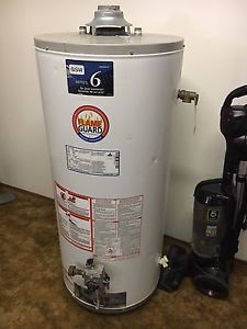 GSW 40 Gal NG Water Heater