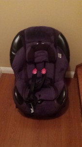Great car seat for infant and toddlers