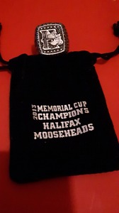 Halifax Mooseheads Hockey Ring with carrying bag.