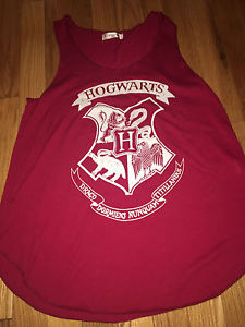 Hogwarts tank top! Size medium! 10$