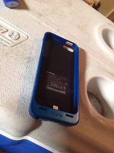 Mophie charging case iPhone 5