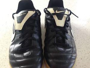 NIKE SOCCER SHOES -SIZE 3