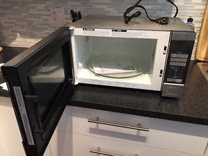 Panasonic Stainless steel microwave oven
