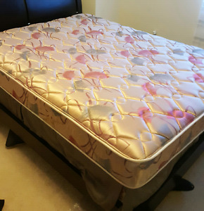 Queen mattress and box