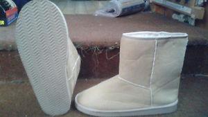 Size 11.....brand new Sherpa style boot....with faux fur
