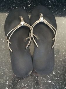 Size 7 Reef sandals
