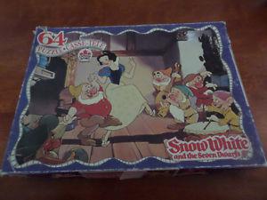 Snow White and the Seven Dwarfs 64 Piece Puzzle