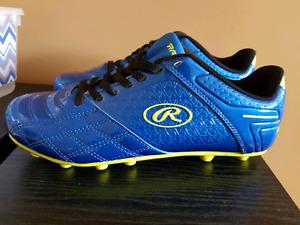 Soccer cleats size 7 blue