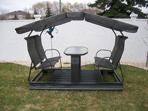Veranda 4 seater glider swing with table