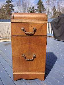 Vintage 's Veneer 2 Tone Maple Wood Side Table Drawer