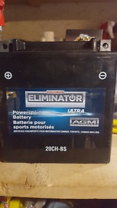 eliminator powersport batery almost brand new