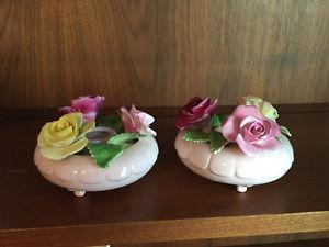 2 Candle Holders with Roses