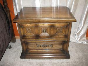 2 drawer Solid Oak End table/night stand