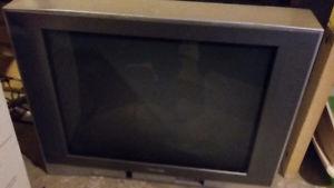 26' CRT Free, Pickup Required