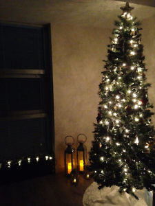 7ft pre-lit Christmas Tree