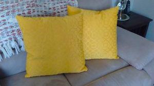 Accent pillows 2 Yellow