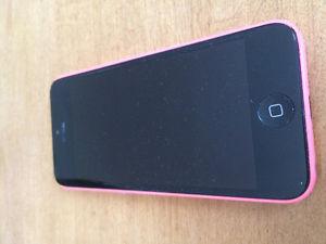 Apple iPhone 5c comes with Otter Box