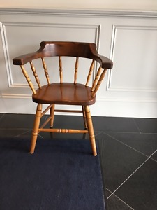 Arm Chair (Solid Maple)