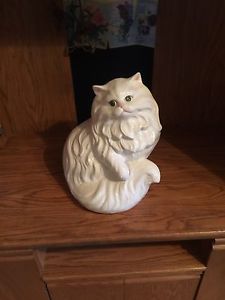 Ceramics cat