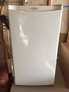 Danby 3.8 cuft fridge